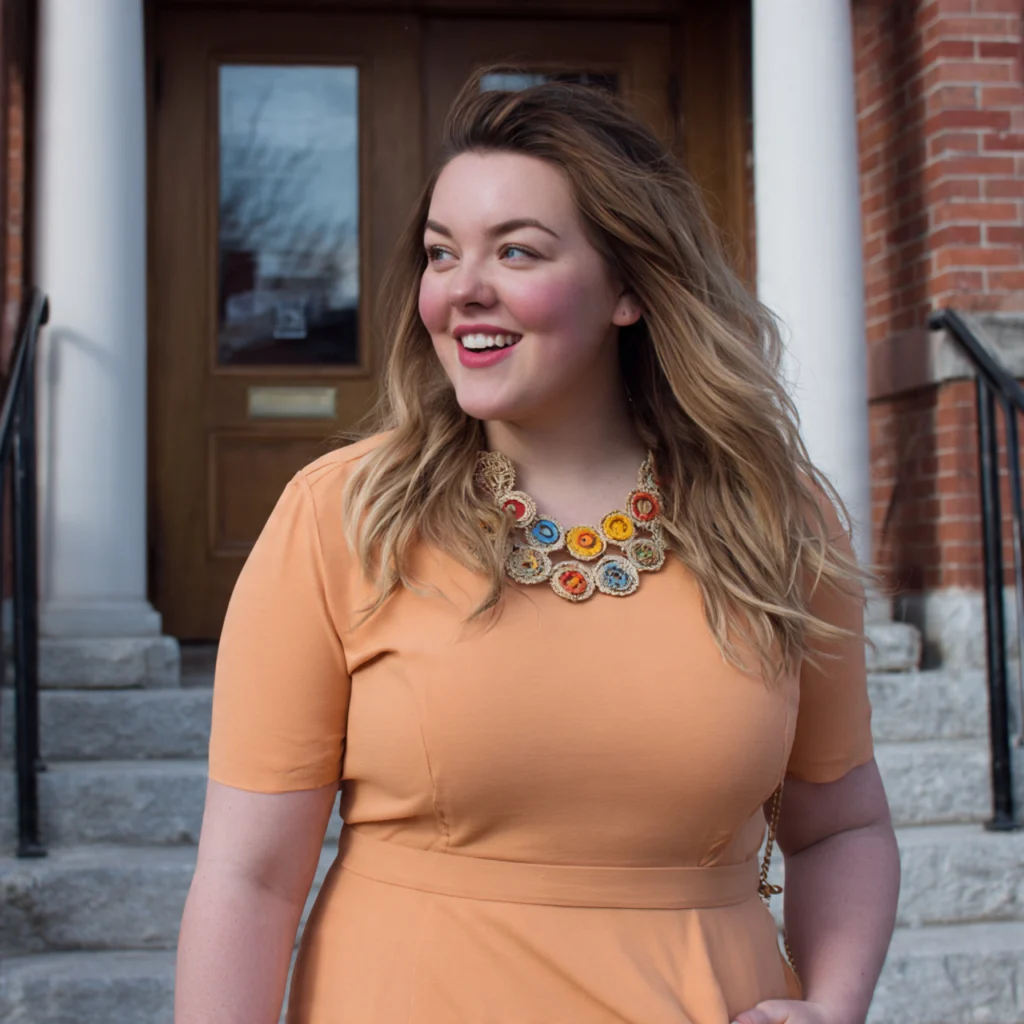 Plus Size Back to School Outfits Featuring a Shift Dress and Statement Neckpiece