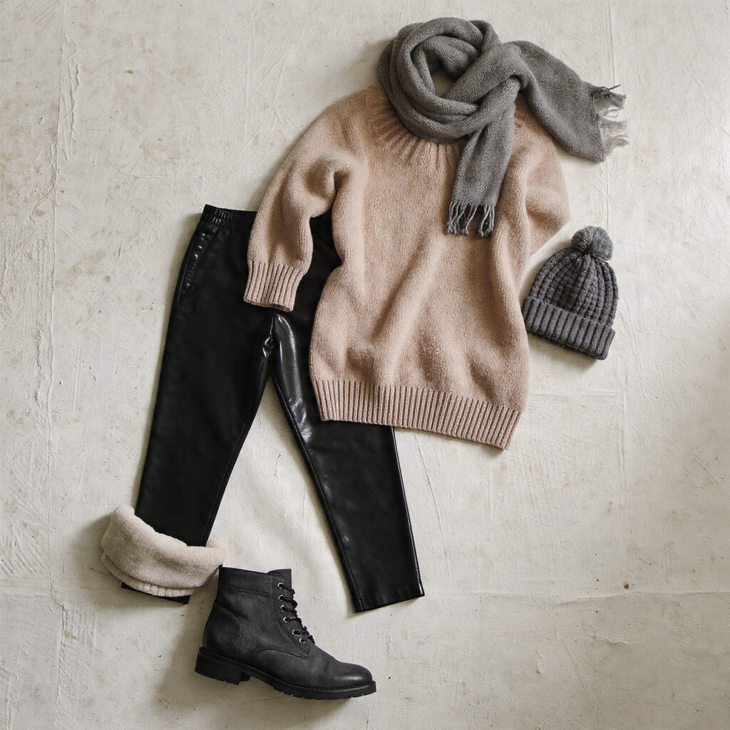 25 Best Winter Outfits for School: Cozy & Trendy Ideas 13 The Leather Leggings with Tunic Sweater Idea