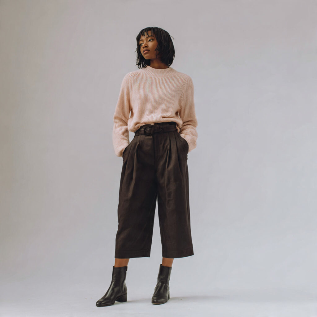 25 Best Winter Outfits for School: Cozy & Trendy Ideas 8 The Wide-Leg Trousers and Ankle Boots Idea